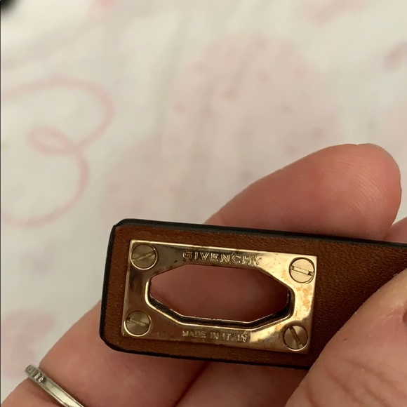 Givenchy Double Wrap Leather Shark Tooth Bracelet - Picture 6 of 6